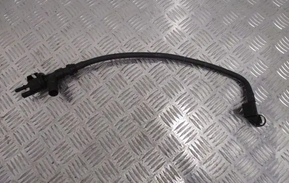 BMW 2 Active Tourer U06 Engine coolant pipe/hose 7643106