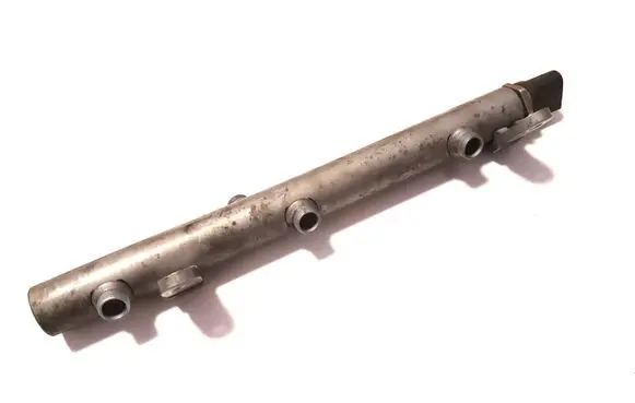 Mercedes-Benz S W221 Fuel main line pipe A6420702695 A0061583328
