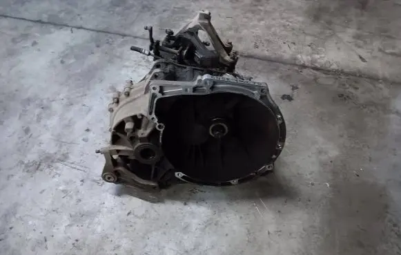 Volvo S40 Manual 5 speed gearbox 6N5R7002YD