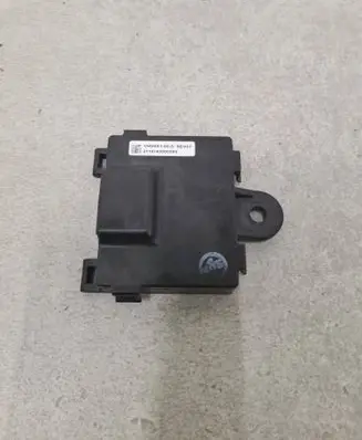 Tesla Model S Door control unit/module 106965100D