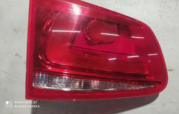 Volkswagen Touareg II Tailgate rear/tail lights 7P6945093A