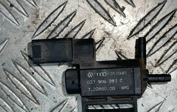 Audi A6 S6 C6 4F Turbo solenoid valve 037906283C 72288000 05T045