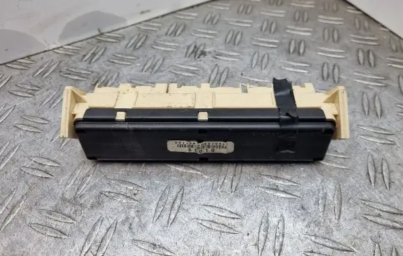 Toyota Land Cruiser (J100) Other control units/modules 60010