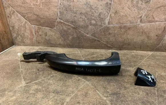 Audi A8 S8 D4 4H Front door exterior handle 