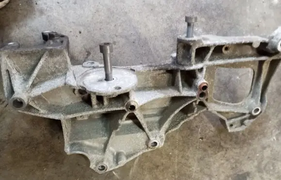Mitsubishi Outlander Generator/alternator bracket 1345A037 9661297180