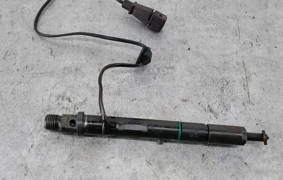 Audi A6 S6 C5 4B Fuel injector 059130202EBOSCH