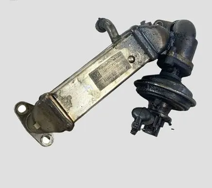 BMW 1 E81 E87 EGR valve cooler 7805189 N3659004