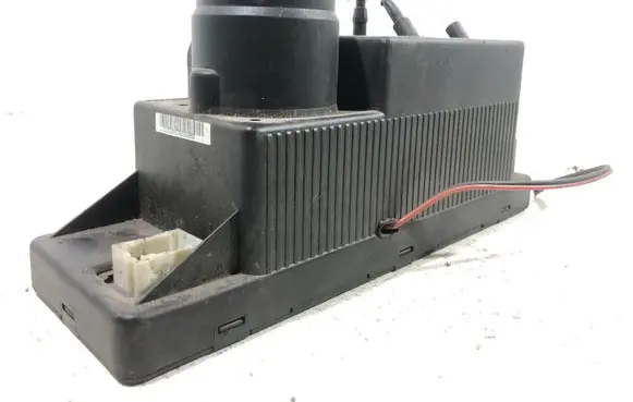 Mercedes-Benz E W210 Central locking vacuum pump 2108000048 0132006338