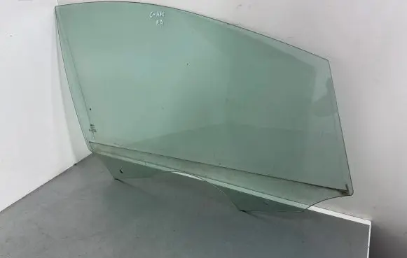 Ford C-MAX II Front door window glass four-door AM51U21410A AM51U21410