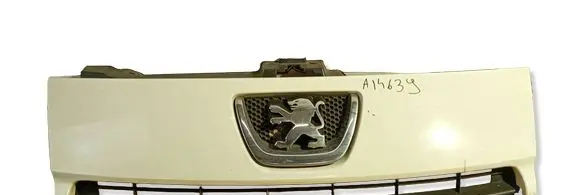 Peugeot Expert Front bumper upper radiator grill 