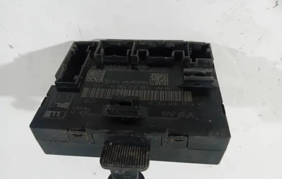 Volkswagen PASSAT CC Door control unit/module 5Q0959592B