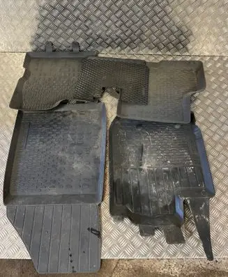 Dacia Duster II Car floor mat set