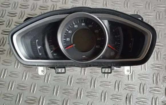 Volvo V40 Speedometer (instrument cluster) 31314484 36001167 799390U