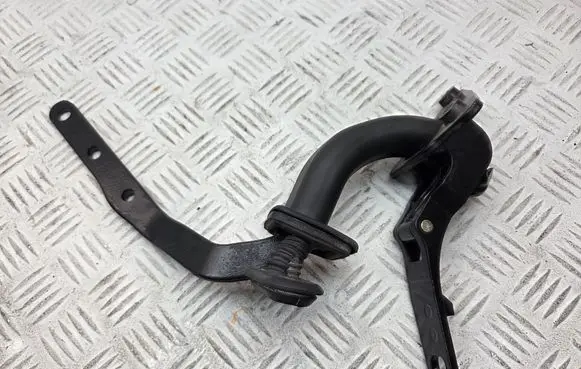 Volvo XC70 Tailgate/trunk/boot hinge 09469883 9154678 6670