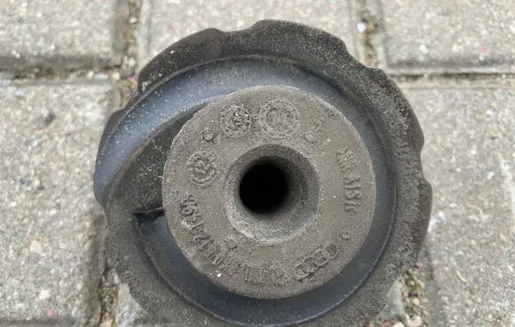 Audi Q5 SQ5 Rear coil spring rubber mount 8K0512149C