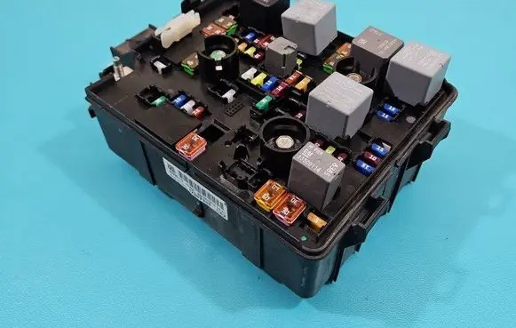 Fuse box set