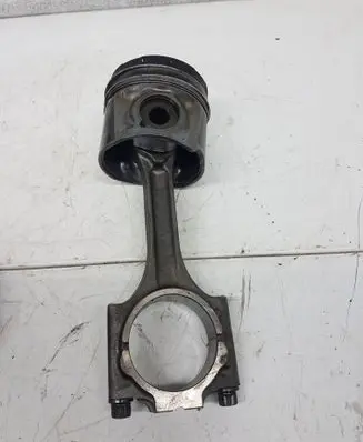 Volvo S60 Piston with connecting rod 81L79