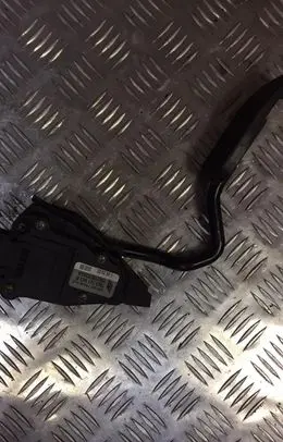 Volkswagen Sharan Accelerator throttle pedal 7m3721603b