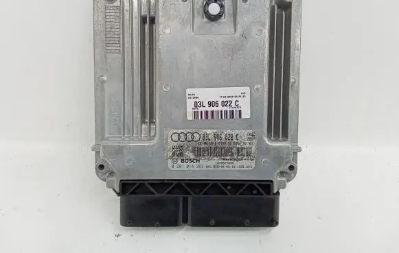 Audi A4 S4 B8 8K Engine control unit/module 03L906022C 03L906022B 0281014263