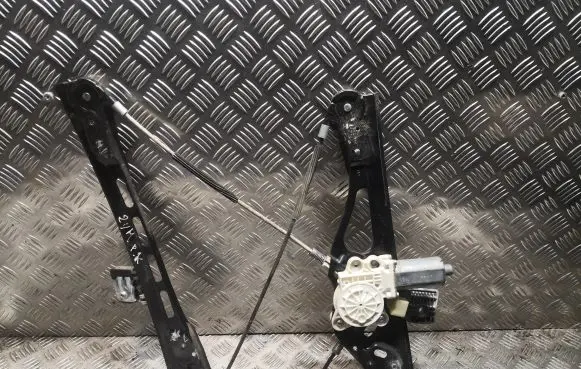 Mercedes-Benz E W211 Front door electric window regulator 2117200146 A2117200146