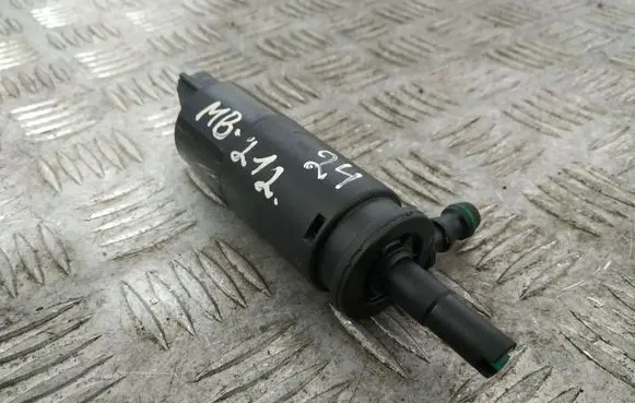Mercedes-Benz E W212 Windscreen/windshield washer pump 2108691221