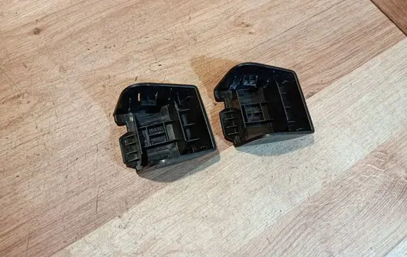 Volvo V40 Front passenger seat rail trim 31306756