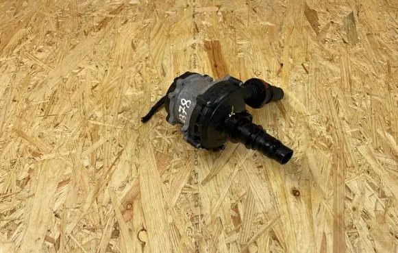 Hyundai Santa Fe Electric auxiliary coolant/water pump 230318S1A1 N000462E0