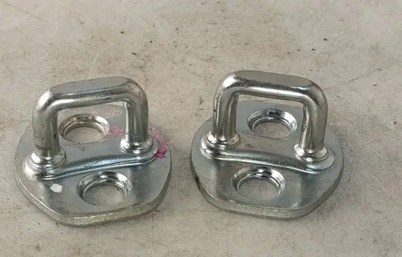 Hyundai Bayon Front door lock loop/hook striker 