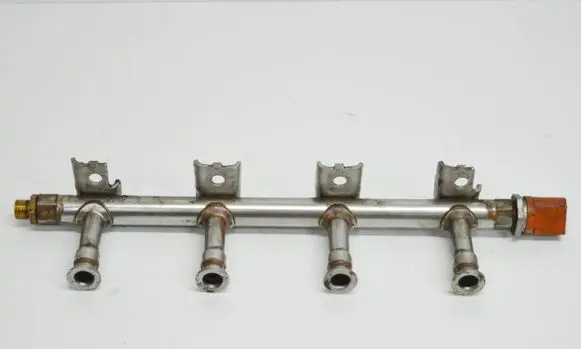 Skoda Yeti (5L) Fuel main line pipe 03F133320C