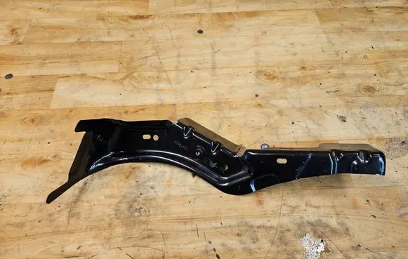 Citroen C3 Aircross Headlight/headlamp mounting bracket 13478929
