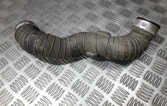 Intercooler hose/pipe