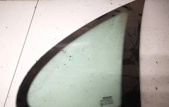 Renault Scenic I Rear side window as2