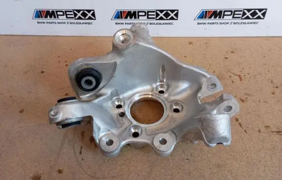 BMW M8 F91 F92 G14 G15 Rear wheel hub spindle/knuckle 