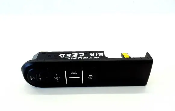KIA Ceed Headlight level height control switch 93700J7030