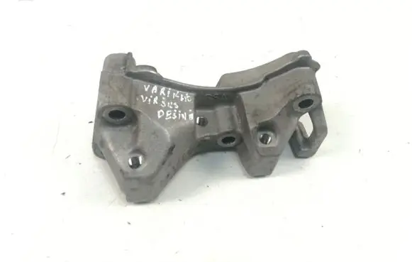 Peugeot 3008 I Engine mounting bracket 9688615780