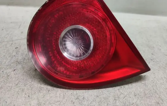 Volkswagen Golf V Tailgate rear/tail lights 1K6945093G