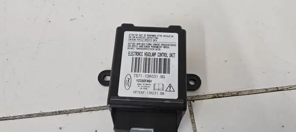 Ford Mondeo MK IV Light module LCM 7S7113K031BG YZC00FVQV