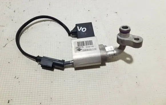 Mercedes-Benz E W212 Air conditioning (A/C) expansion valve 2128309300FFBB A2128309300