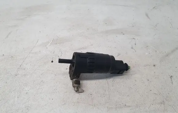 Audi A6 S6 C6 4F Windscreen/windshield washer pump 1K6955651 5040072