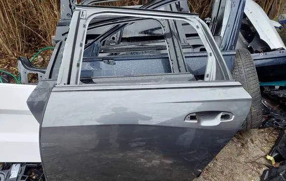 Audi A6 S6 C8 4K Rear door