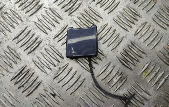 Volvo V50 Front tow hook cap/cover 30678001