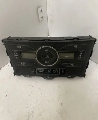 Toyota Auris 150 Climate control unit 5590002320