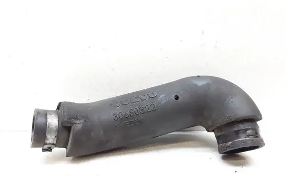 Volvo XC90 Breather hose/pipe 30650822