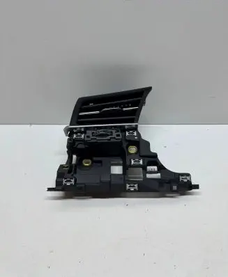 Audi Q8 Dashboard side air vent grill/cover trim 4M8820901 10635005