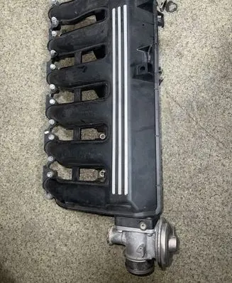 BMW 5 E39 Intake manifold 7789247 7789329 7789287