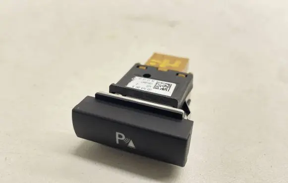 Skoda Octavia Mk2 (1Z) Parking (PDC) sensor switch 1Z0919281B