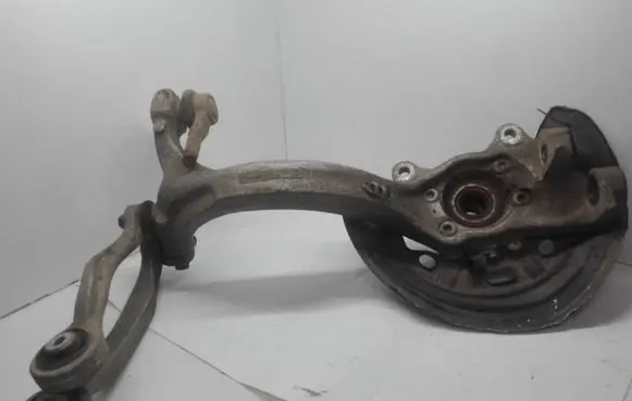 Audi A8 S8 D3 4E Front wheel hub spindle knuckle 4E0258L