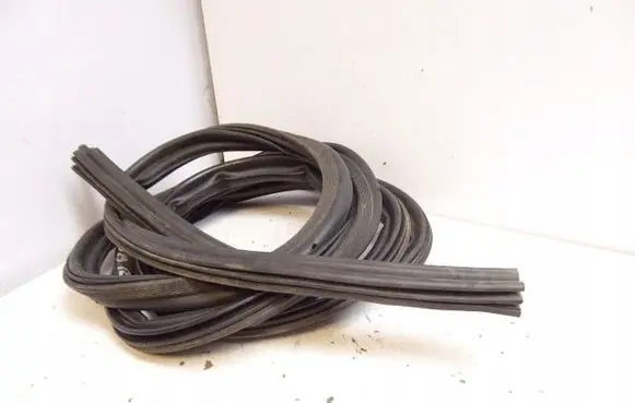 Citroen Xsara Picasso Trunk rubber seal (body) 