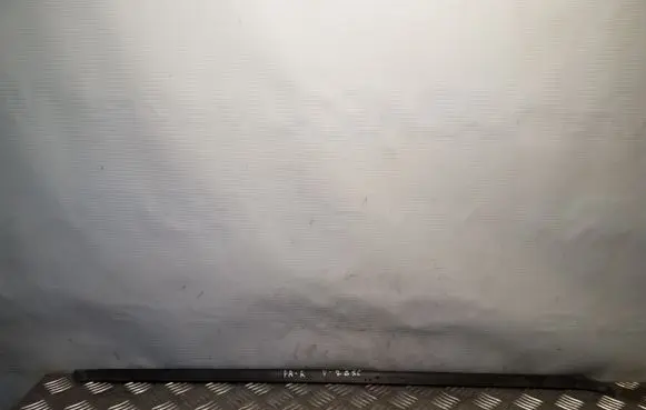 Front door glass trim molding