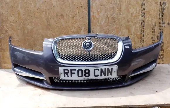 Jaguar XF Front bumper 8X2317C831